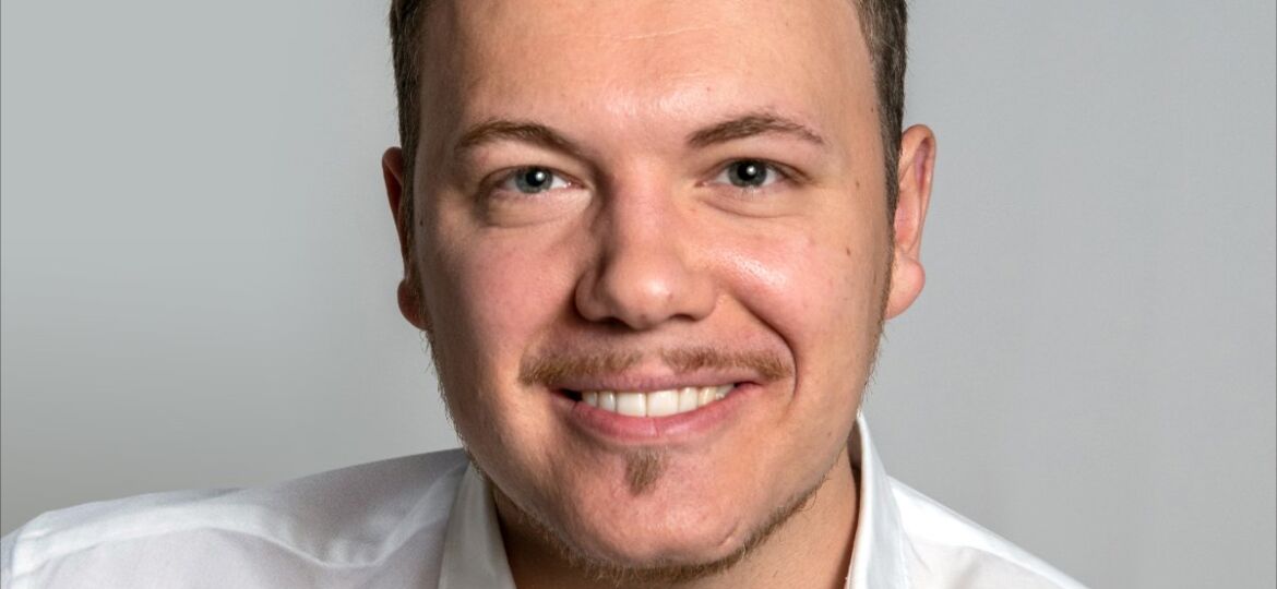 Portrait Sam Tuke. Photo Jan Michalko